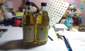 Foto von zwei Flaschen Mio Mio Mate